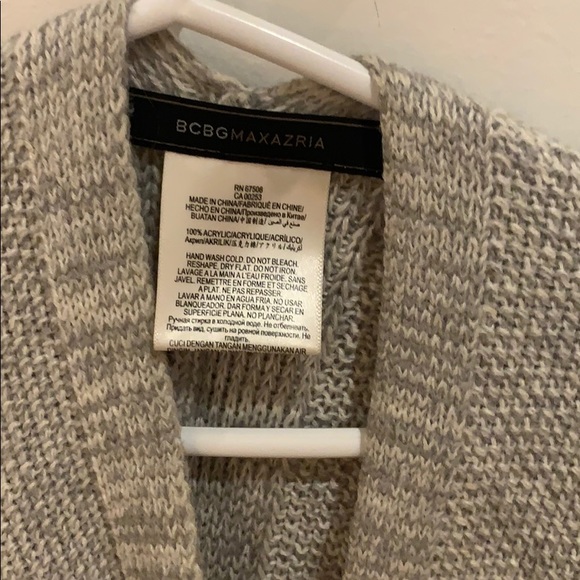 BCBG wrap poncho - Picture 2 of 3